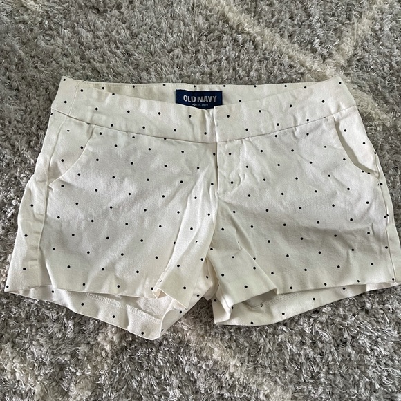 Old Navy Pants - Polkadot shorts